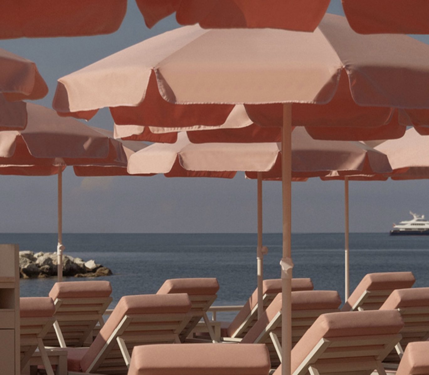 cap d'antibes beach hotel beach club